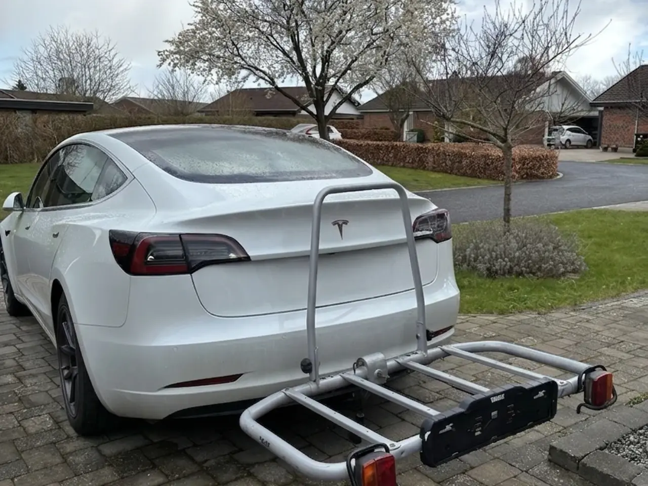 Billede 2 - Udlejes Thule EasyBase platform