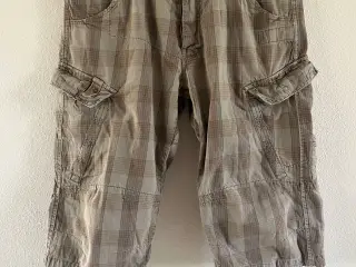 Shorts str. L