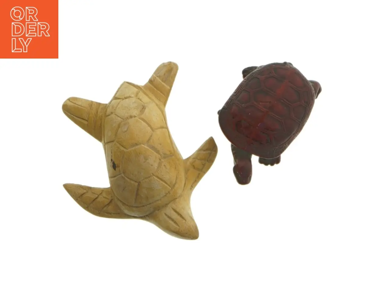 Billede 2 - Træskulpturer af havskildpadde og landskildpadde (str. 7 cm. og 4 cm)