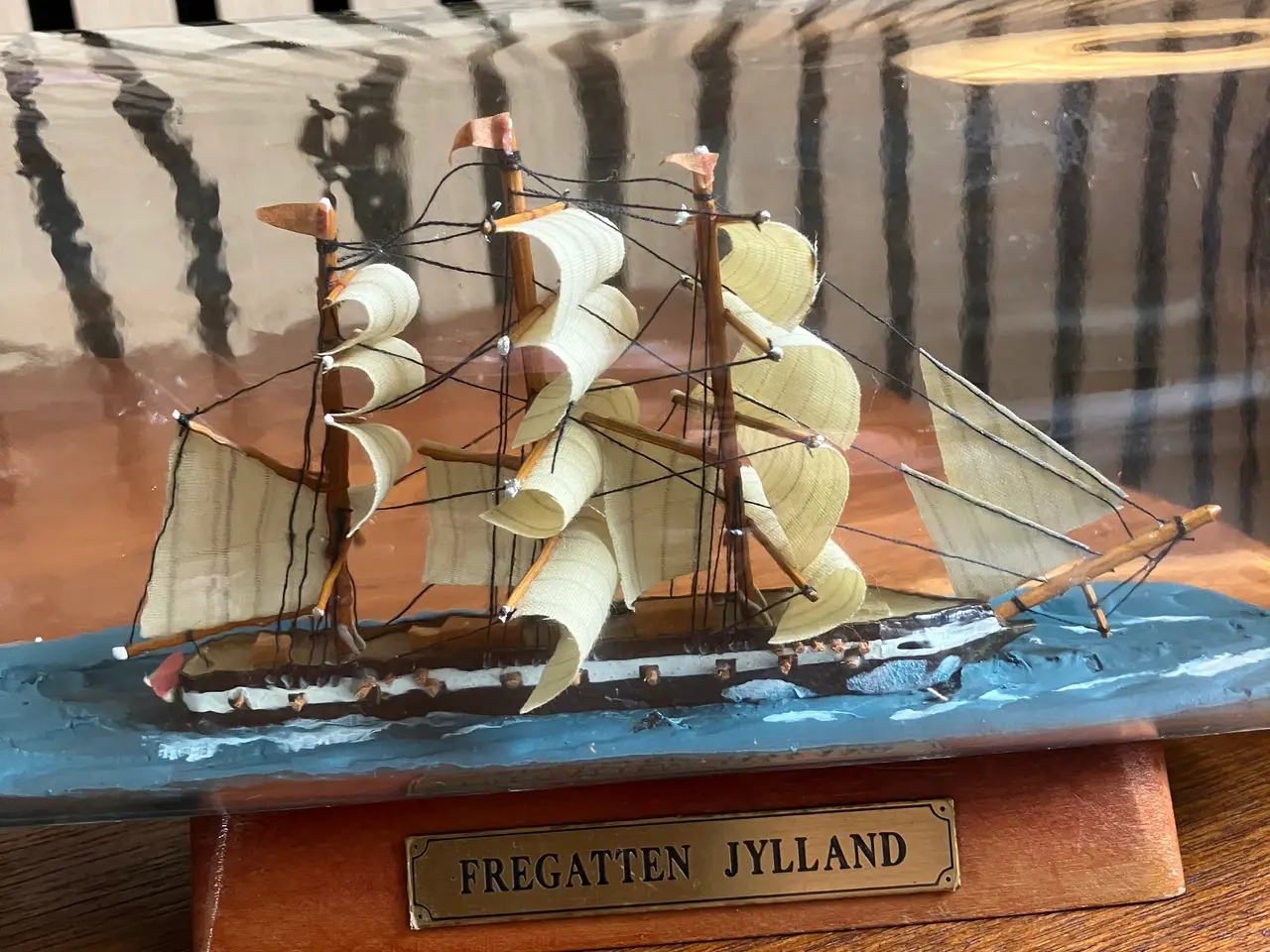 Billede 4 - Flaskeskib fregatten Jylland