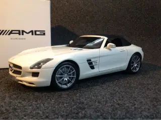Mercedes SLS AMG Minichamps