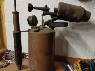 Blæselampe i messing
