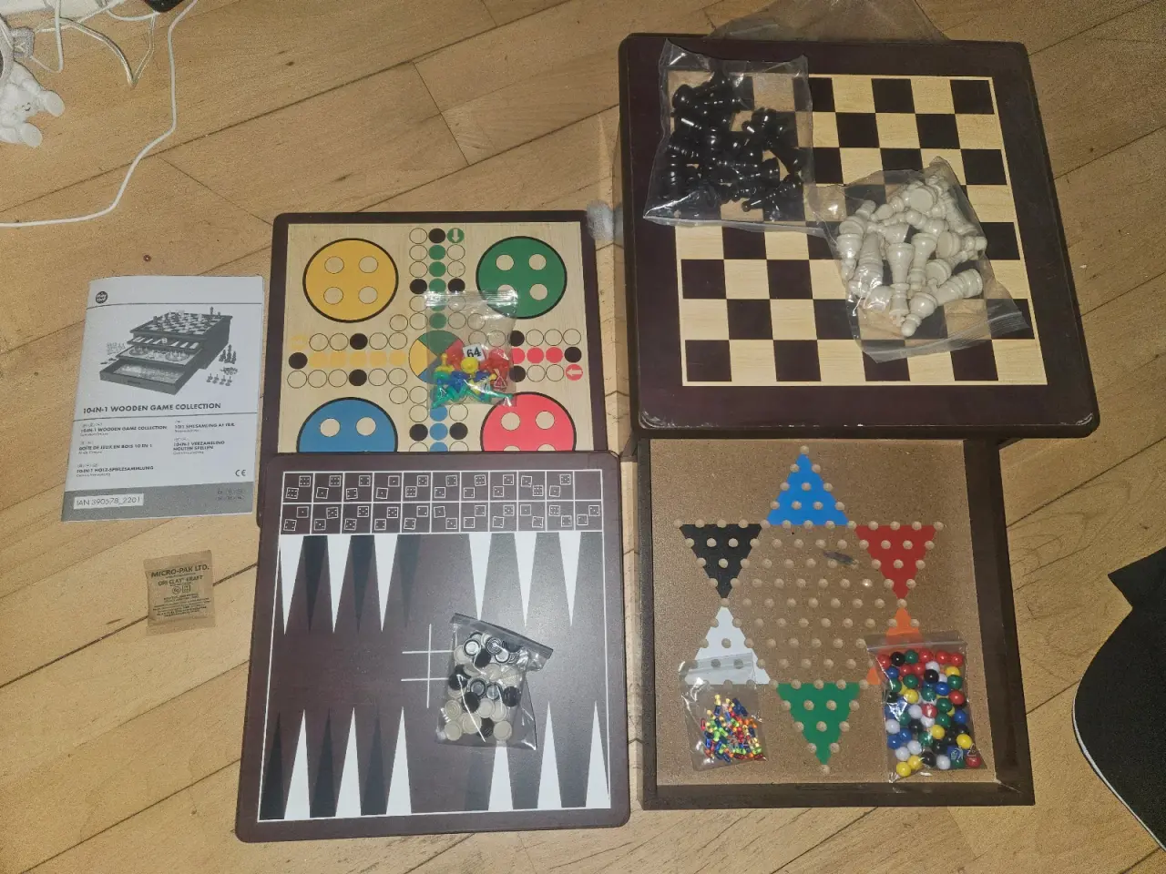Billede 1 - Træ brætspil og selvskabt spil