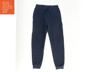 Sweatpants fra H&M (str. 152)