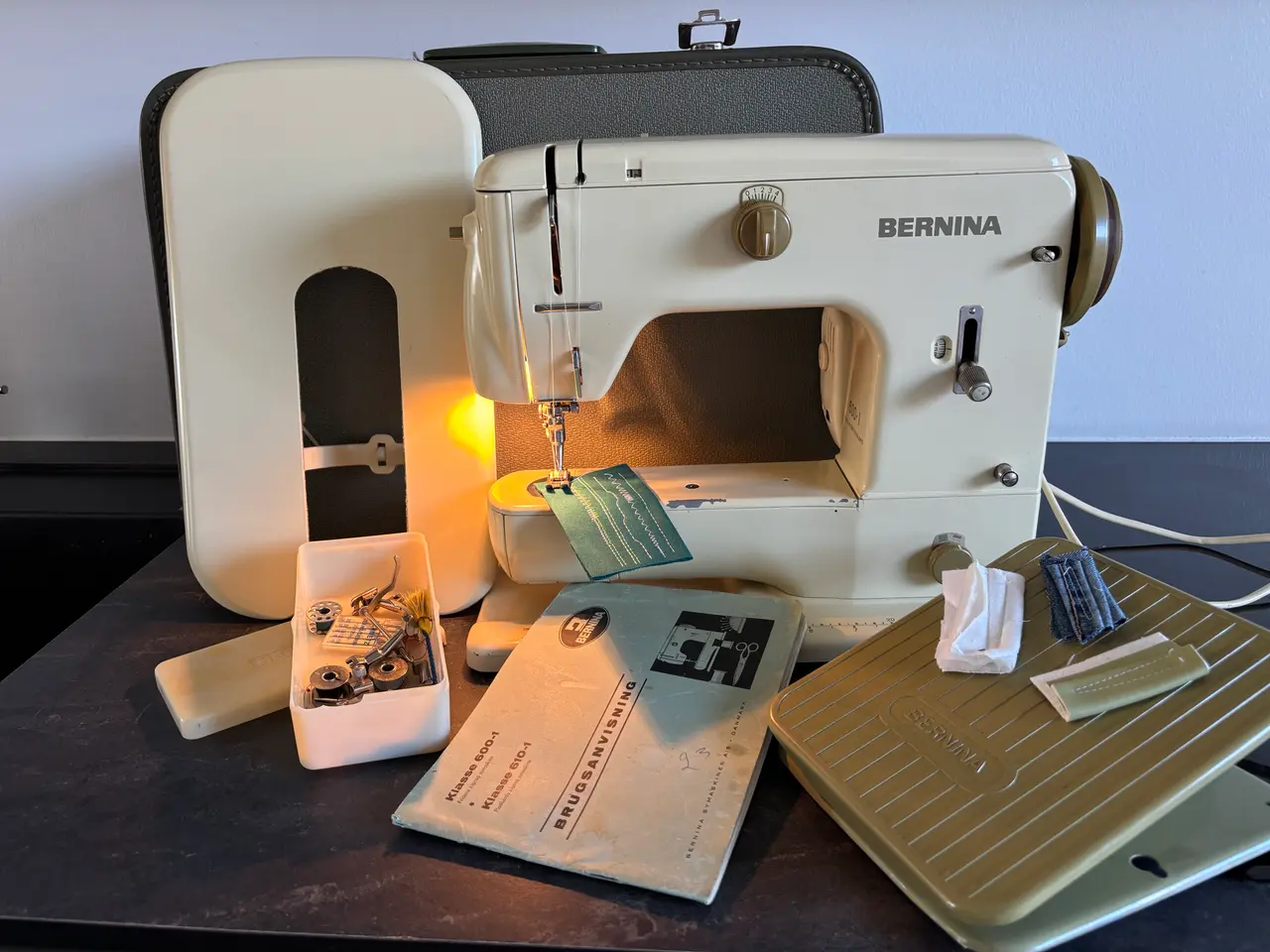 Billede 1 - Bernina. model. 600-1 symaskine
