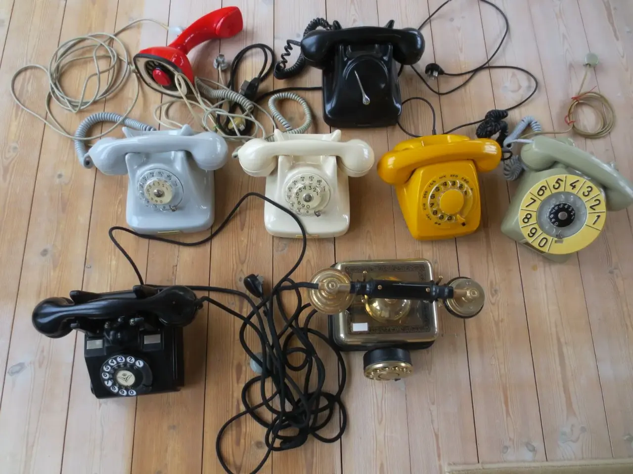 Billede 8 - Gamle telefoner