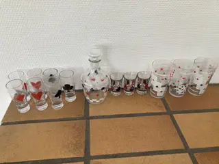 13-glas m/kortsymboler + karaffel