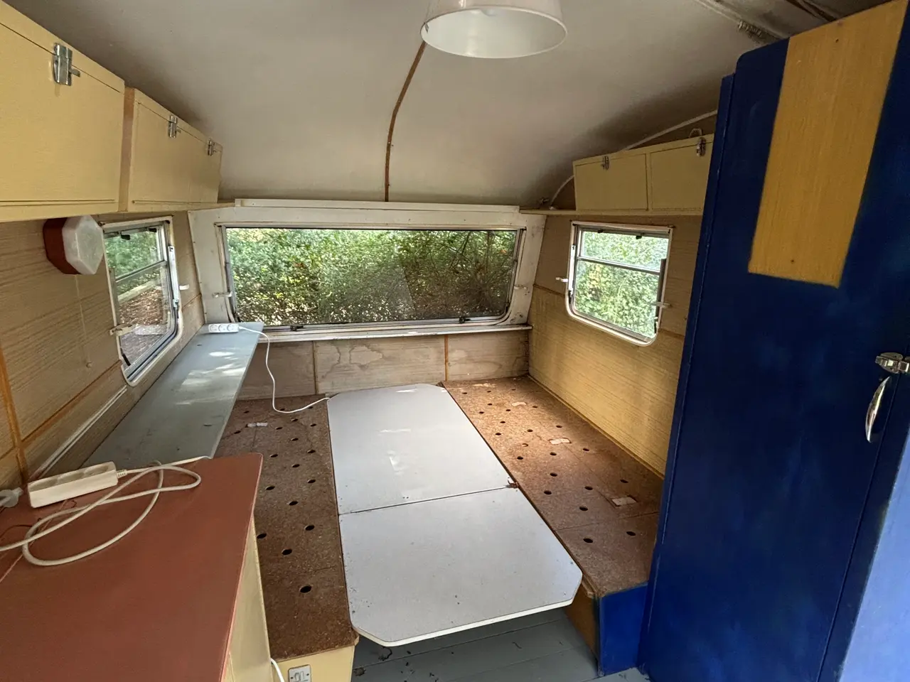 Billede 4 - Gammel campingvogn bortgives