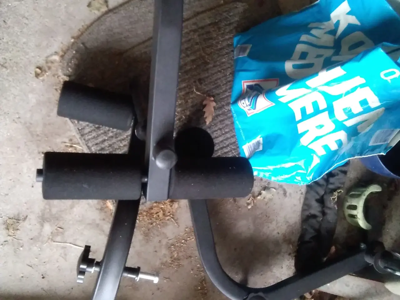 Billede 2 - fitnes bench + vægte under halv pris