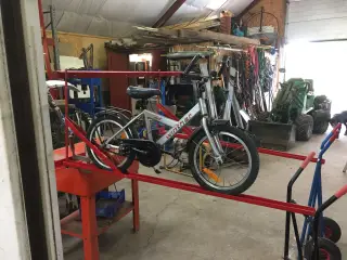 Vægophæng 24 cykler