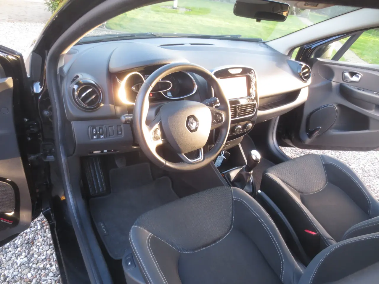 Billede 16 - Renault Clio 1.5 Cd År 2018 Nysynet 