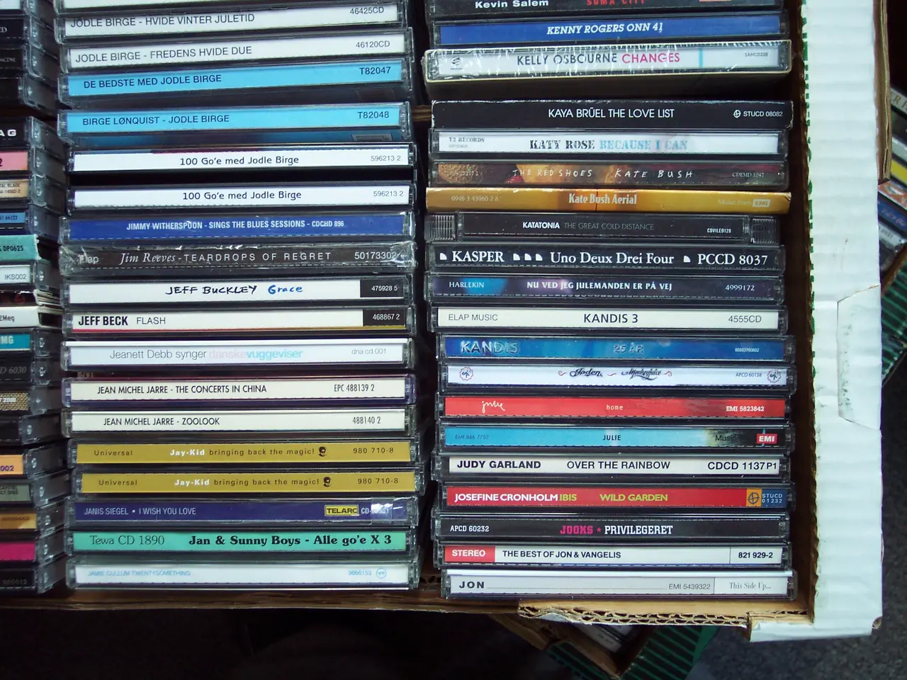 Billede 12 - 175 COUNTRY & FOLK CDer + andre genrer sælges………..