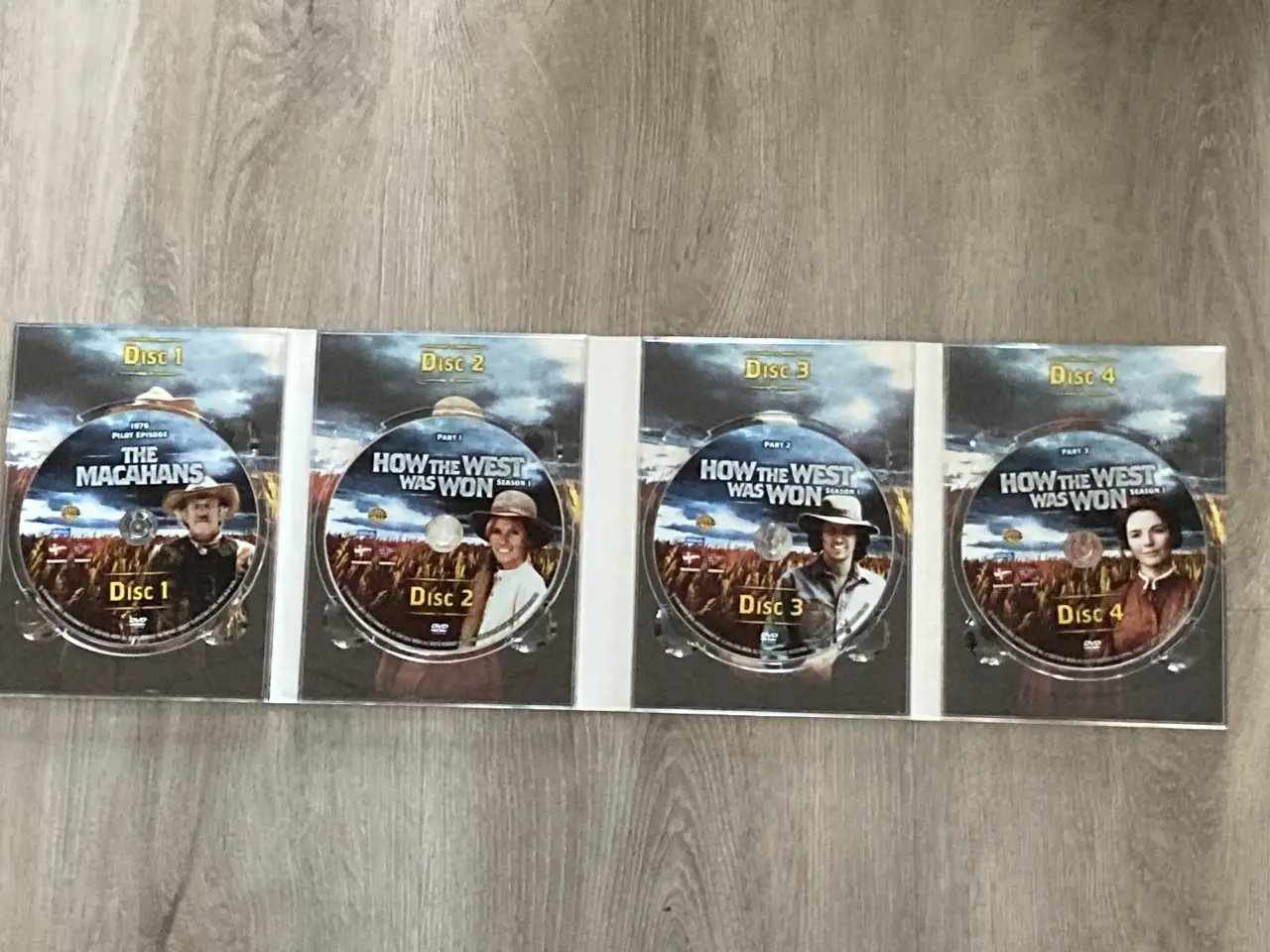 Billede 3 - DVD-box med 4 DVD’er: Familien Macahan
