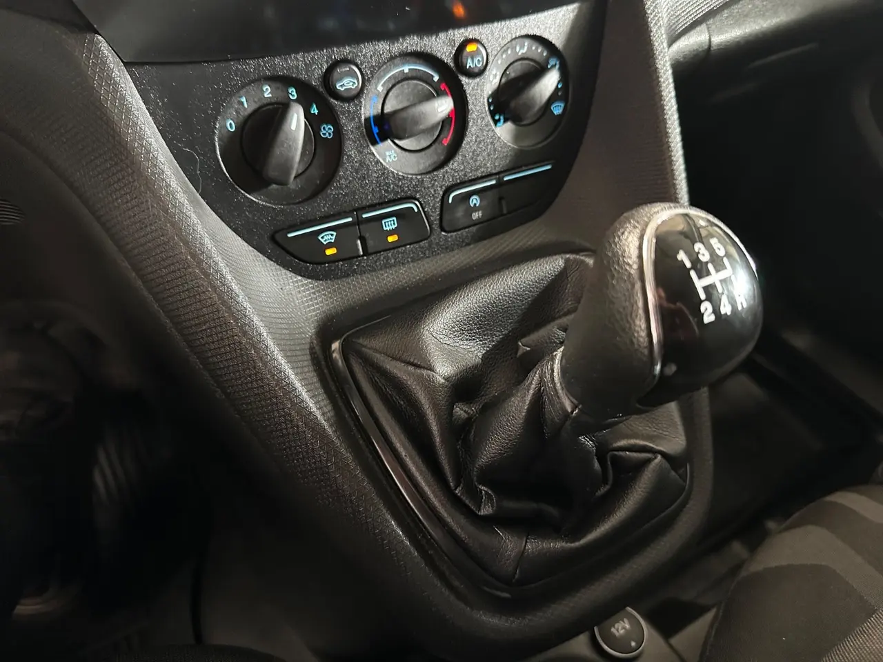 Billede 10 - Ford Transit Connect 1,5 TDCi 100 Trend kort