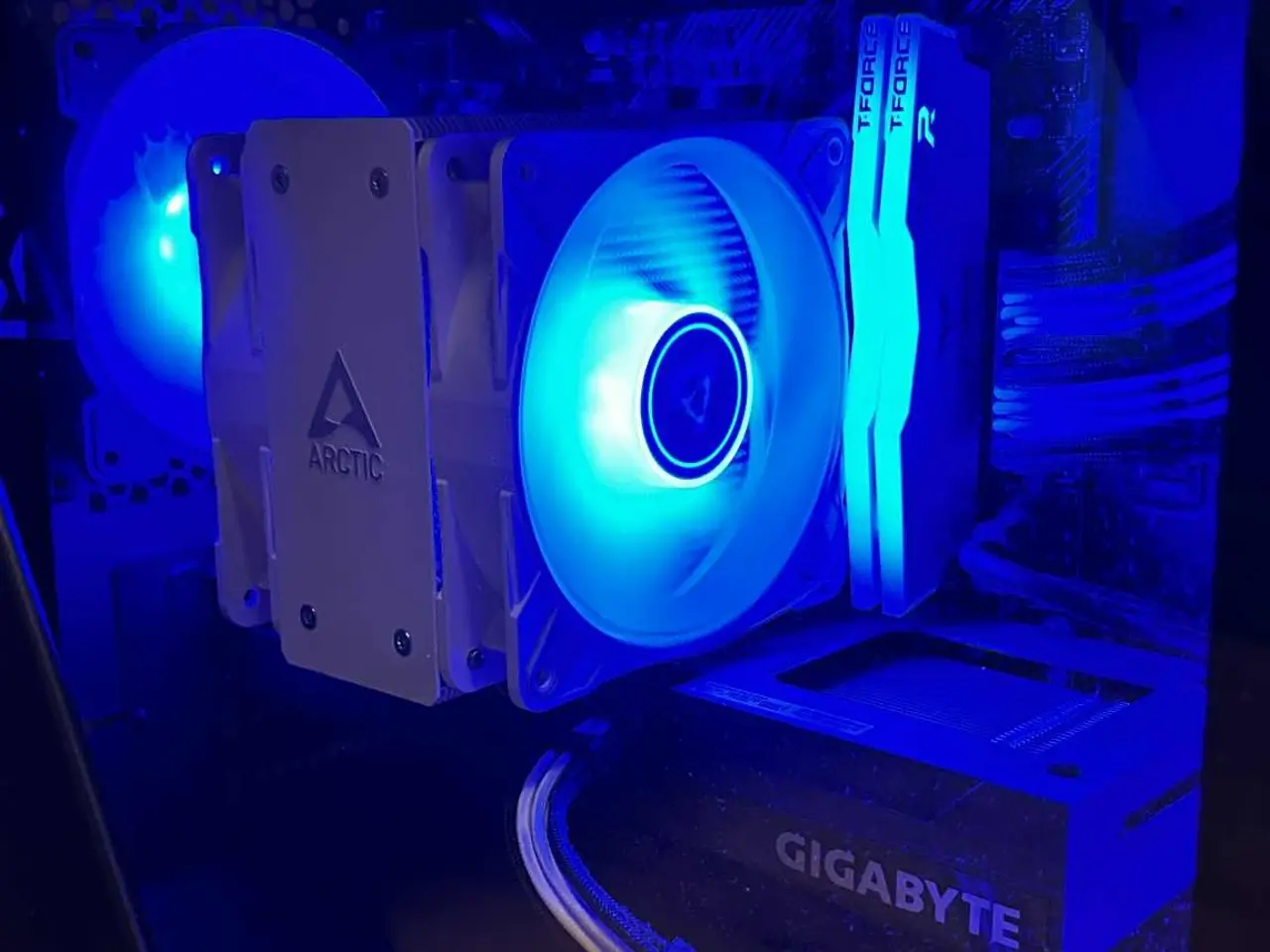 Billede 4 - Flot Sharkgaming gaming pc BYTT