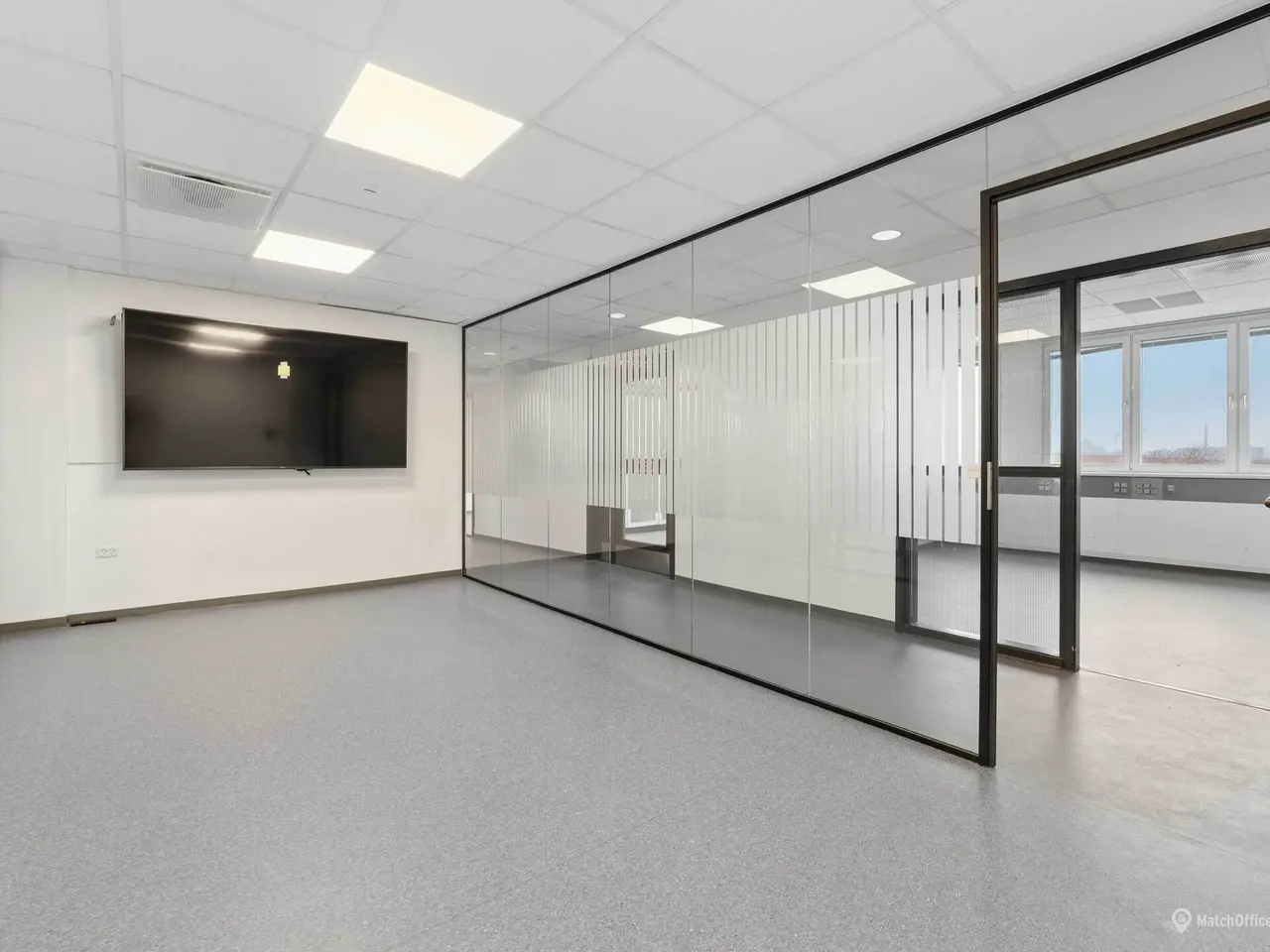 Billede 3 - Moderne og lyst laboratorium med kontor tæt på metro