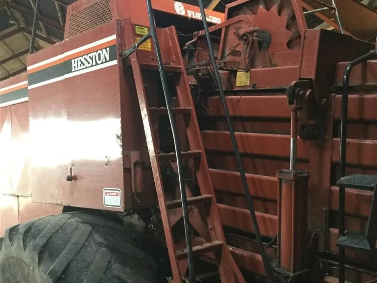Billede 2 - Hesston 4900