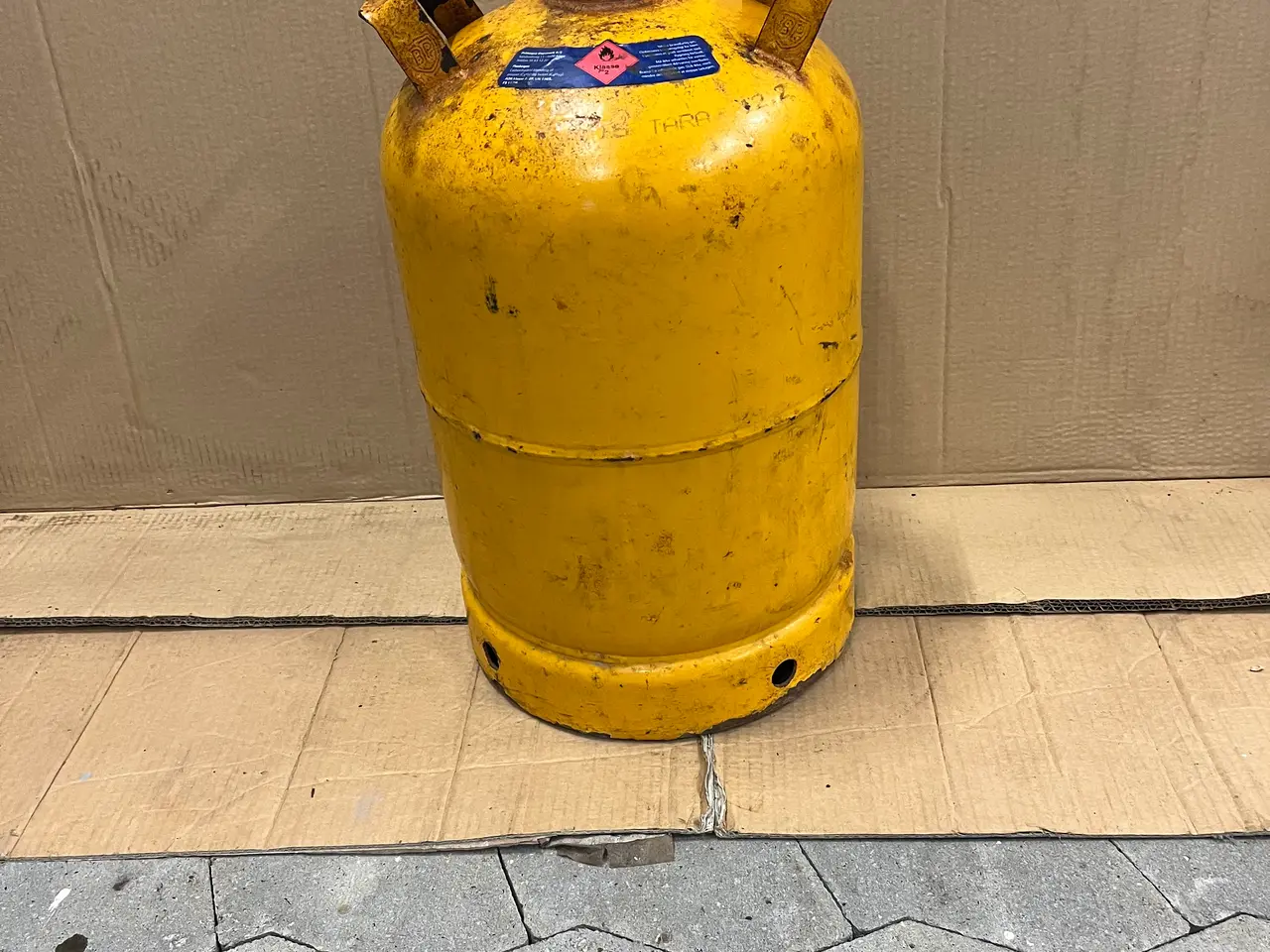 Billede 1 - Gas flaske stor, Fyldt. 