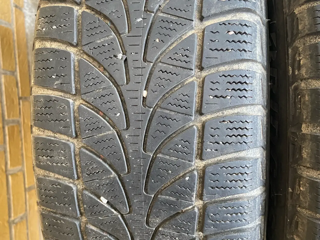 Billede 5 - Fine Vinterfælge/ Dæk Bridgestone Blizzar 215/60R