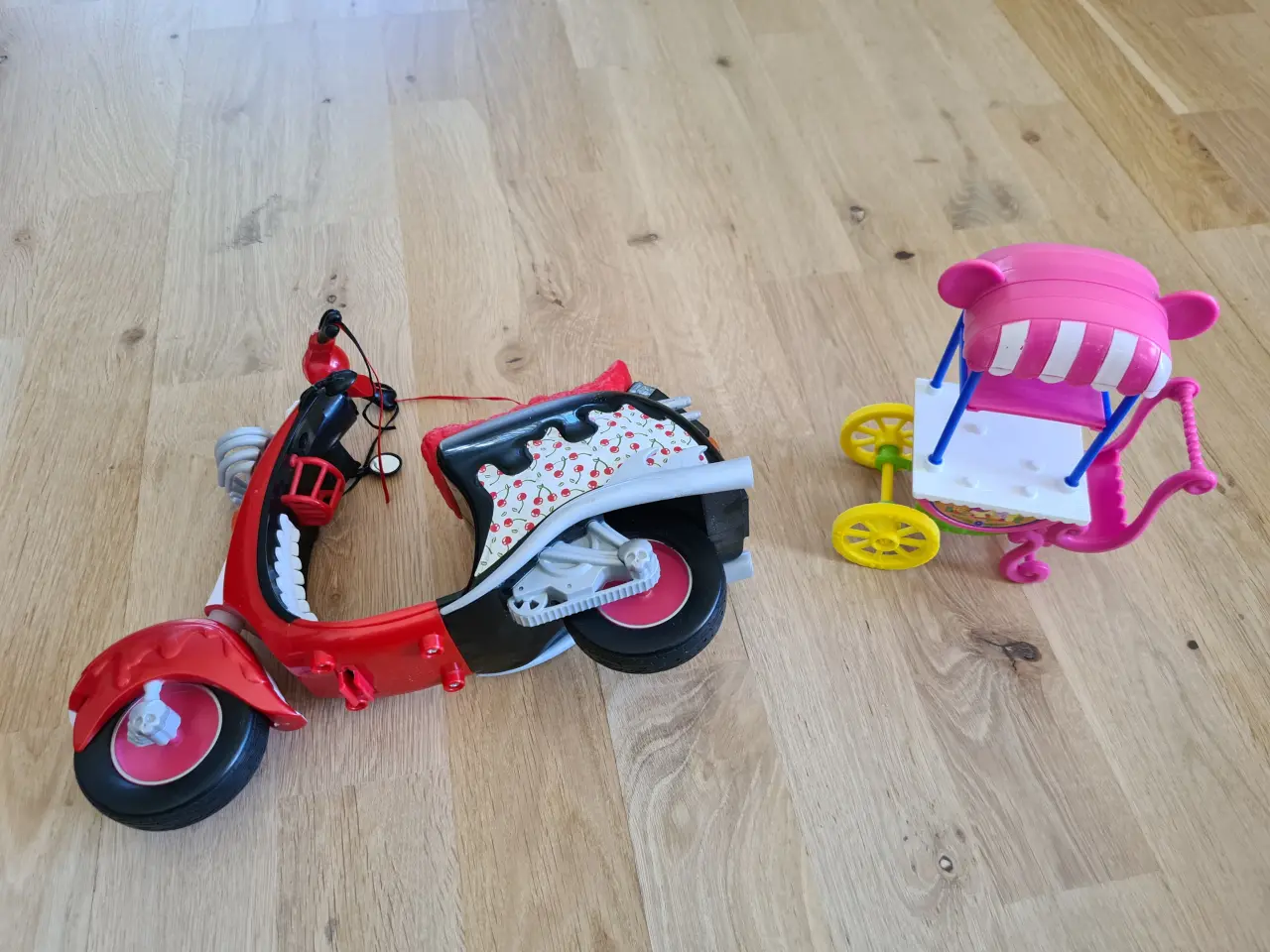 Billede 1 - Legetøj. Scooter. Vogn