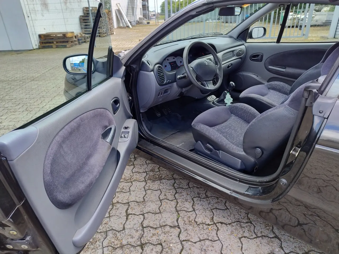 Billede 14 - MEGANE 1,6 16 V CABRIOLET 221.000km med træk