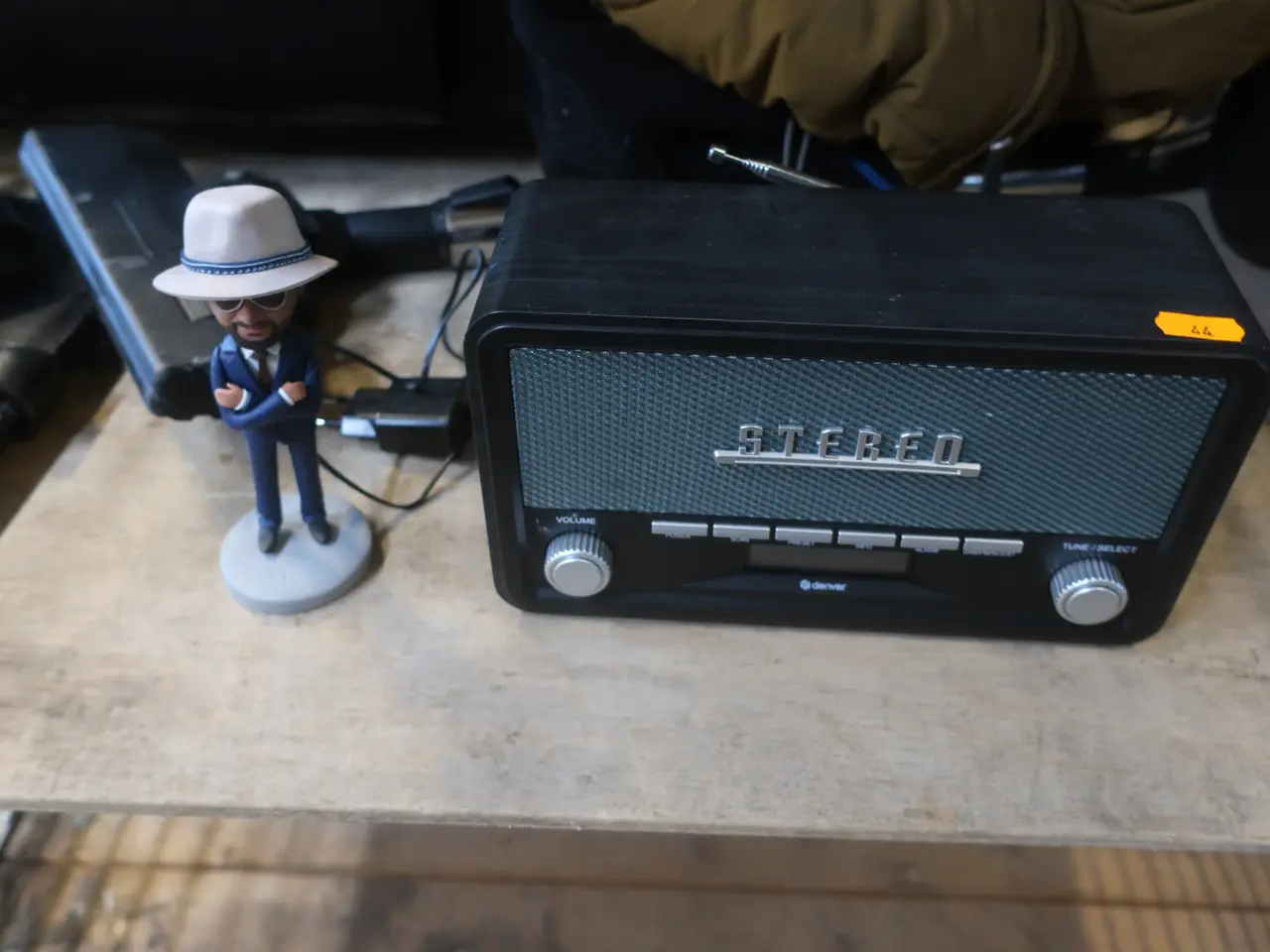 Billede 3 - Støvsuger, taske, radio m.m.