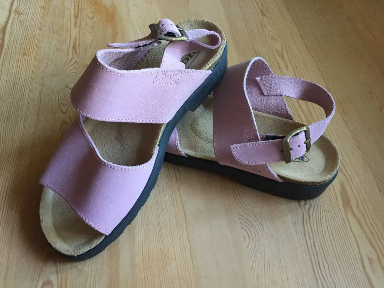 Billede 11 - Mange sko og sandaler, nye eller brugt få gange