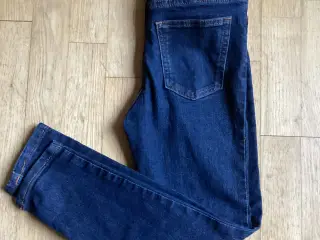 Mørkeblå denim buks