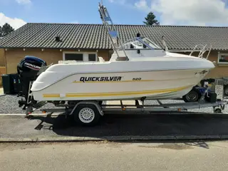 Quicksilver 520 dc med ny motor