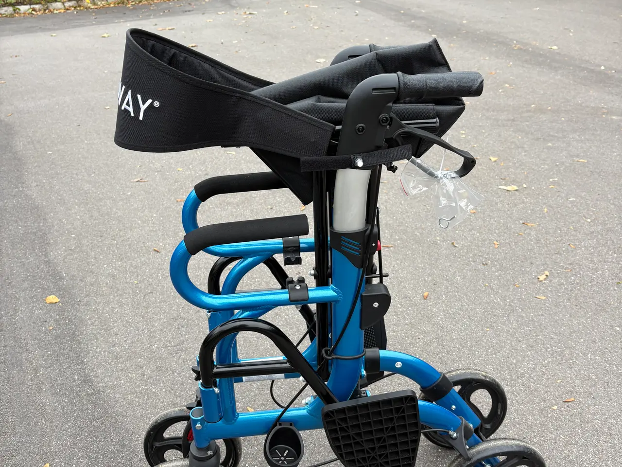 Billede 4 - Rollator med kørestol effekt