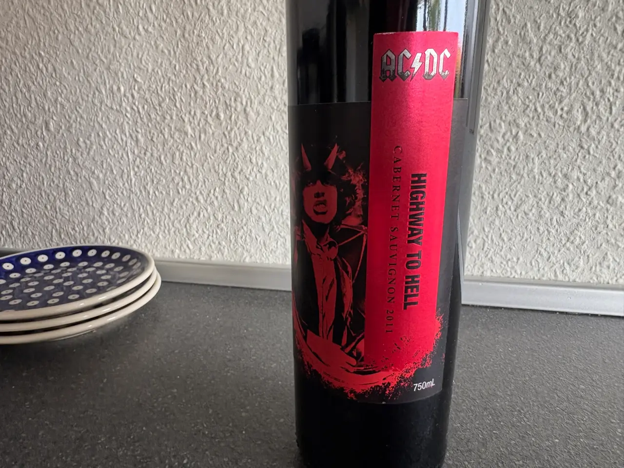 Billede 4 - SJÆLDEN AC/DC vin