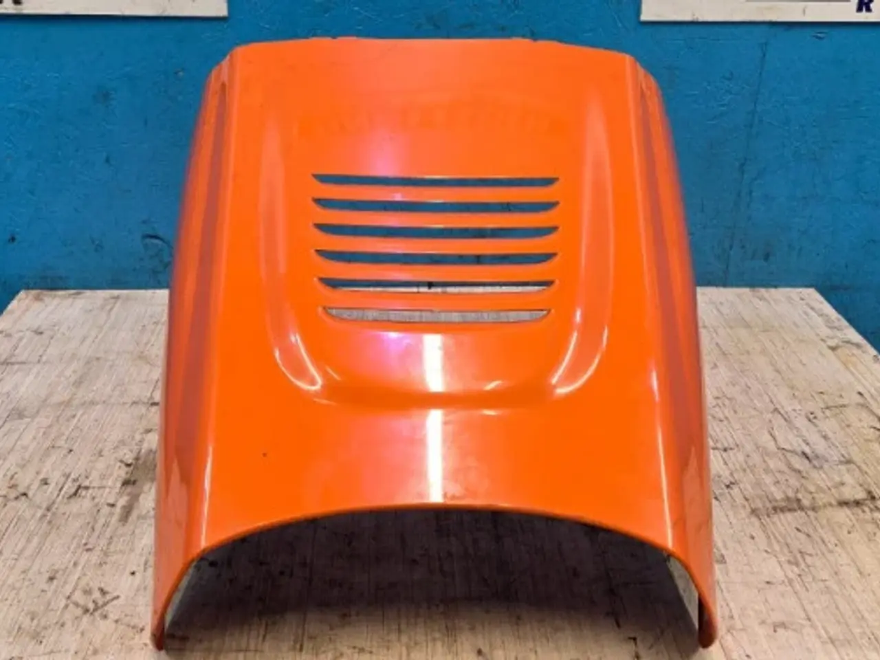 Billede 2 - Husqvarna YTH1542XP Motorhjelm 532185682