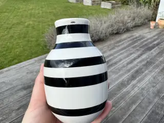 Lille Kahler vase sorte striber