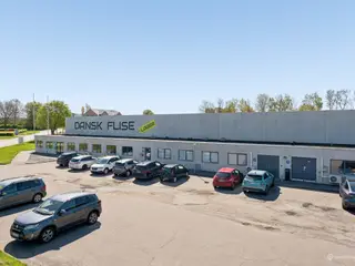 Lager/kontor på 100 m² nær motorvej E45