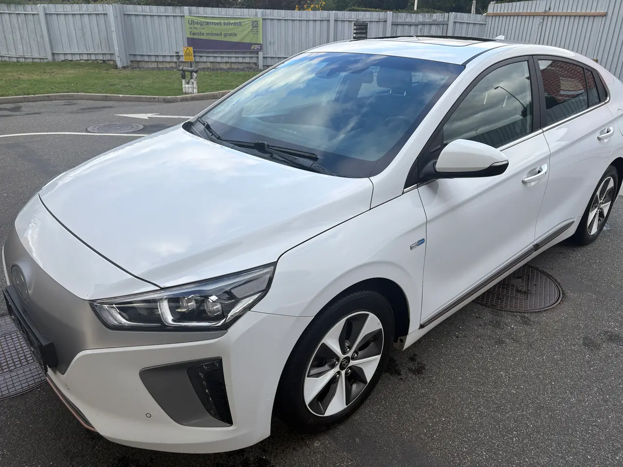 Billede 1 - Hyundai IONIQ Premium El-Bil Aut.Gear SUV