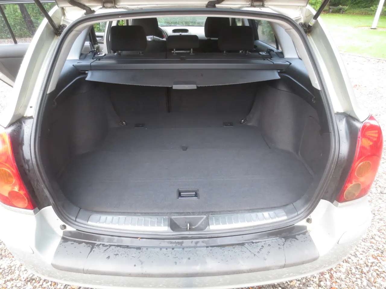 Billede 12 - Pæn Toyota Avensis 1.8 i Sol St,car