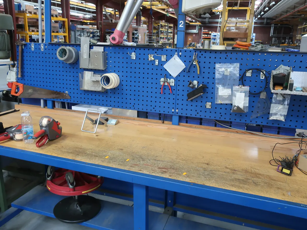 Billede 3 - Arbejdsbord med indhold