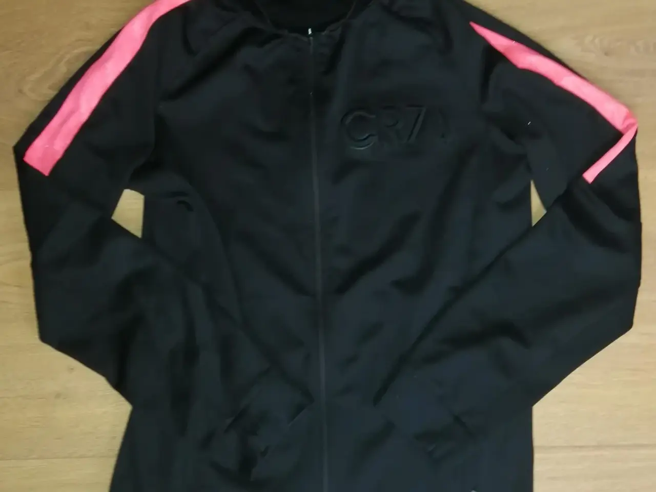 Billede 3 - CR7 RONALDO TRACK TOP, STR. 10-12 ÅR, I FLOT STAND