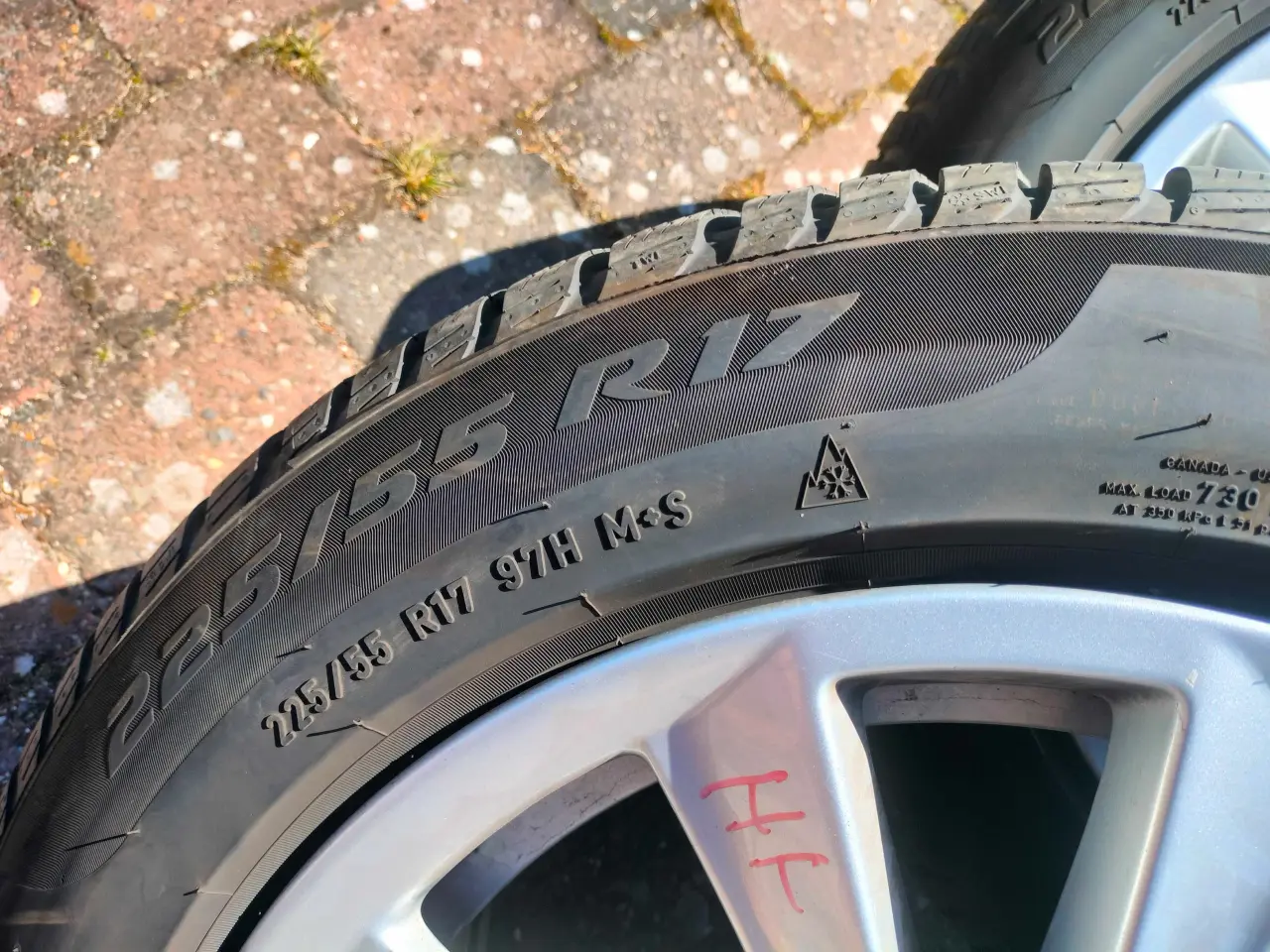 Billede 2 - BMW fælger med gode vinterdæk - 4 stk