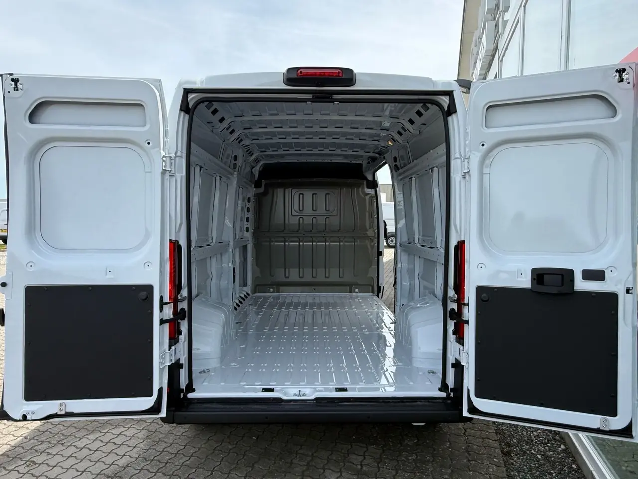 Billede 7 - Fiat Ducato 33 L3H2 2,2 Multijet 140HK Van 6g
