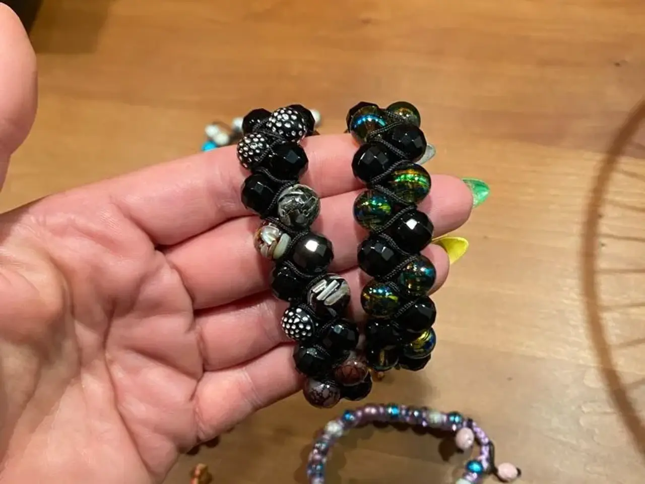 Billede 2 - Nye knyttede armbånd