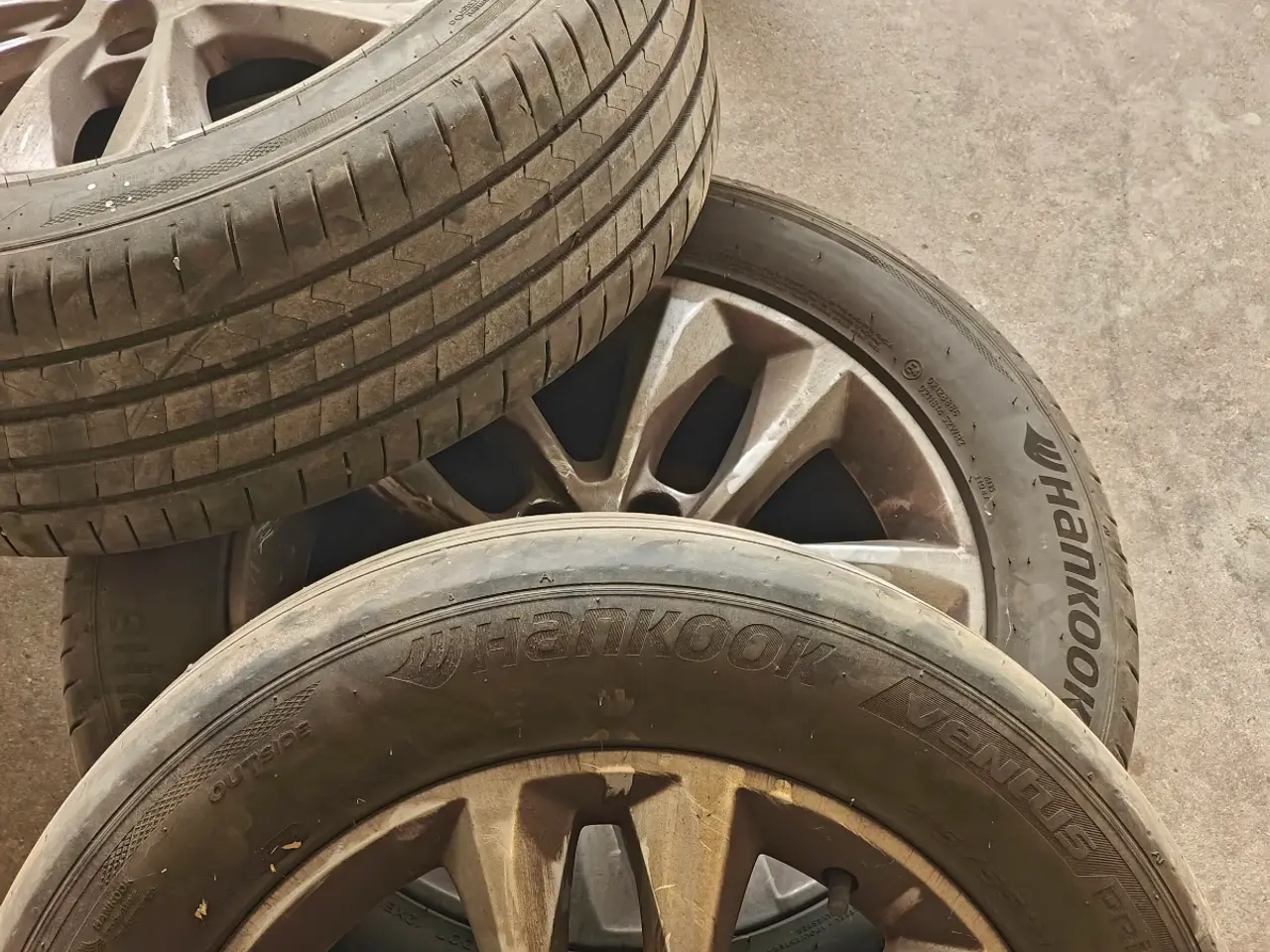 Billede 2 - Dæk med fælge ford