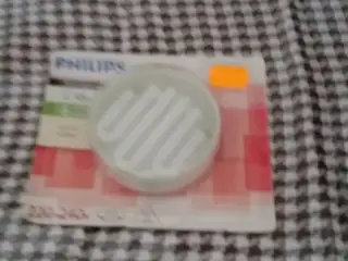 det er en pære til en special lampe