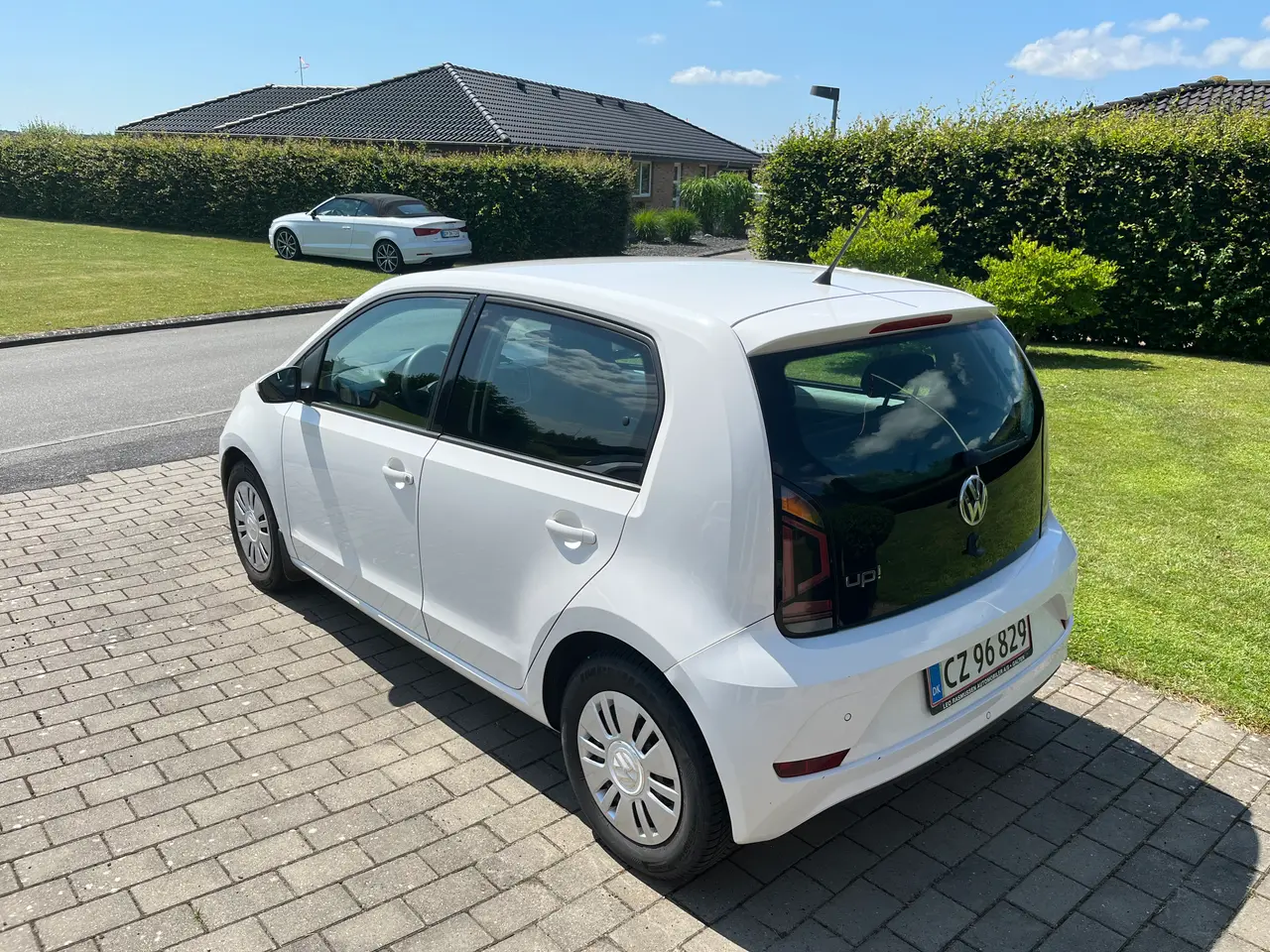 Billede 2 - BILLIG - VW UP!