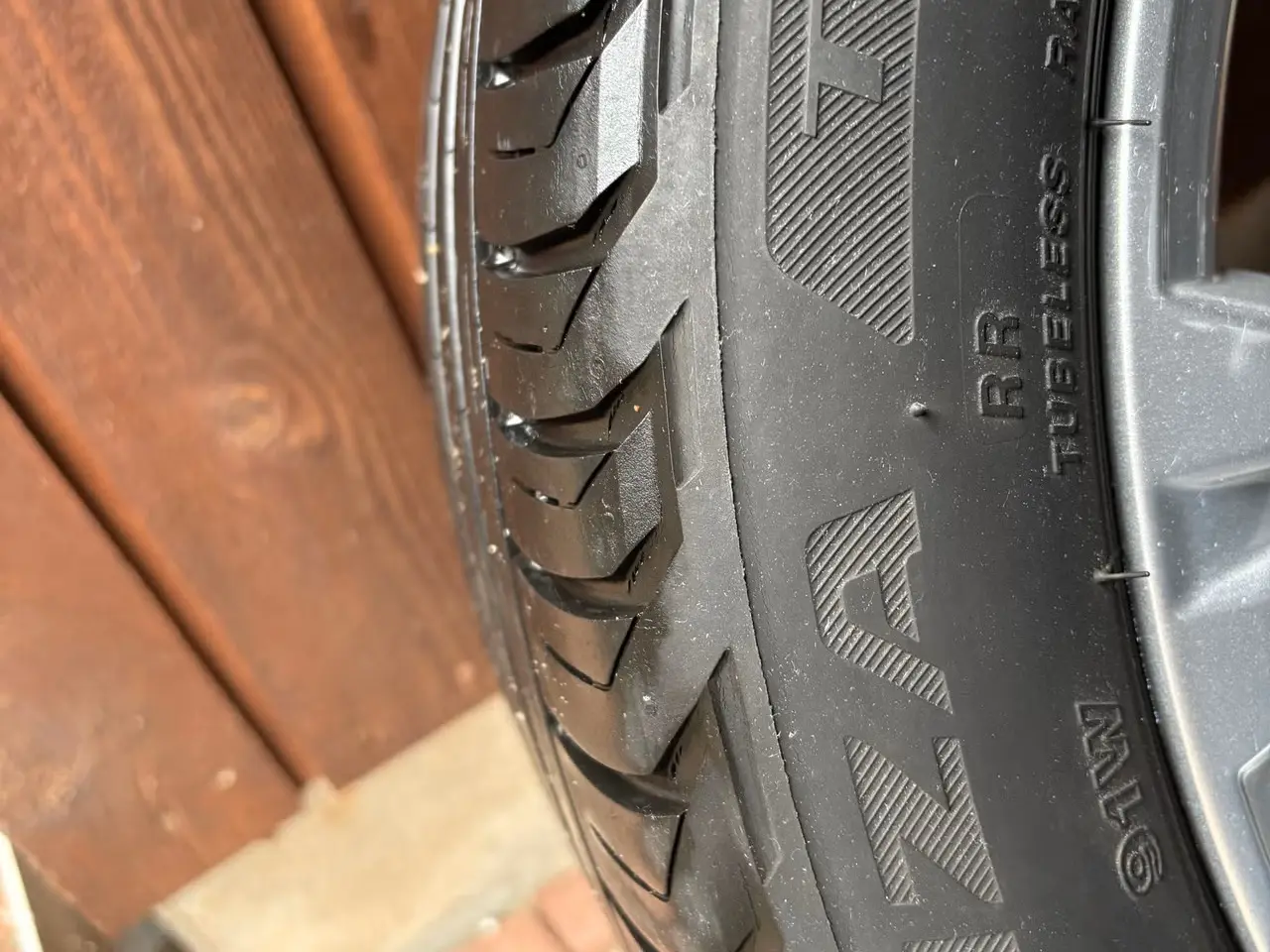 Billede 1 - 4 X Originale 17" SEAT Leon alufælge m. Bridgeston