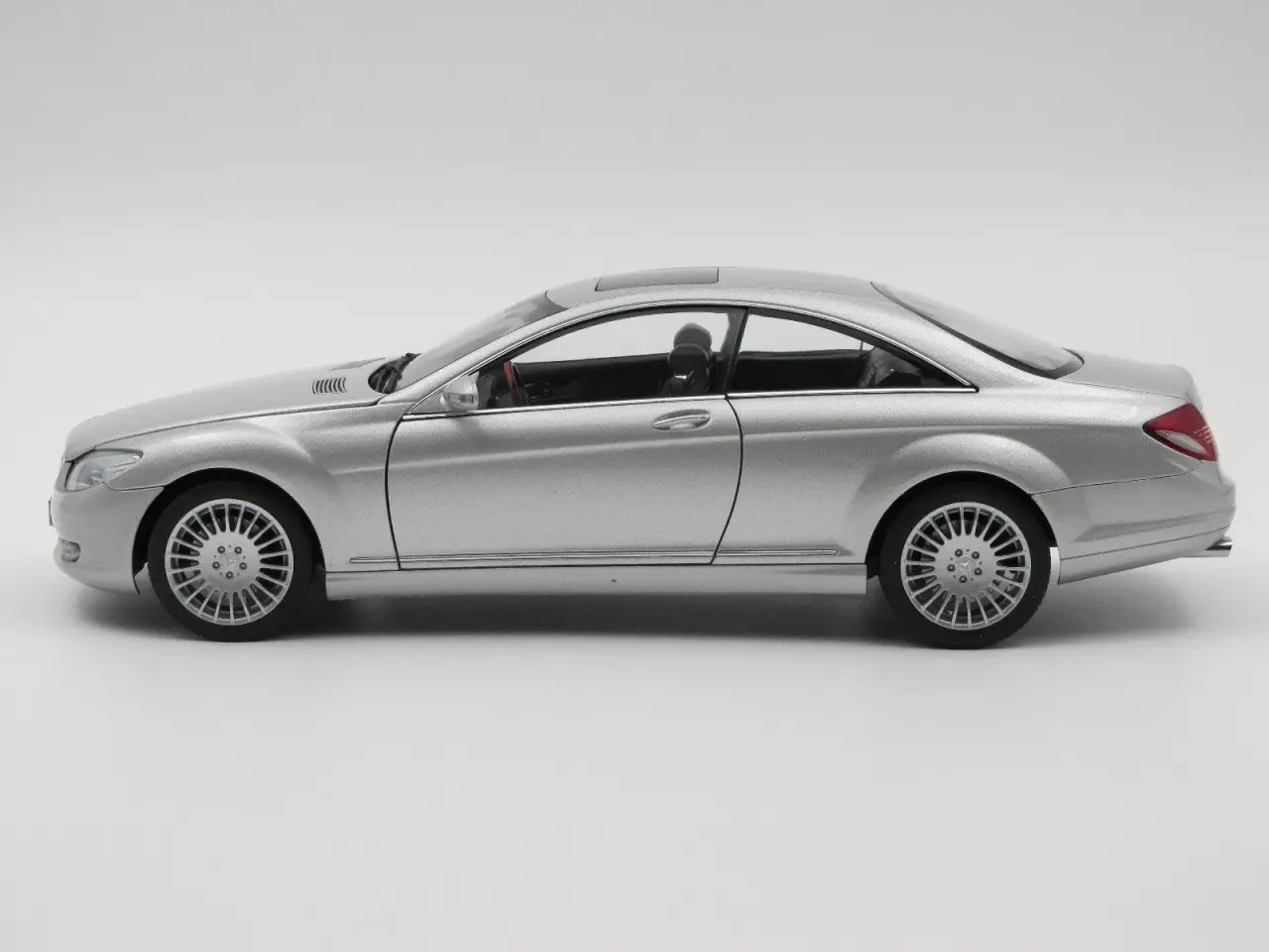 Billede 3 - AUTOart - 2007 Mercedes CL 500 1:18 
