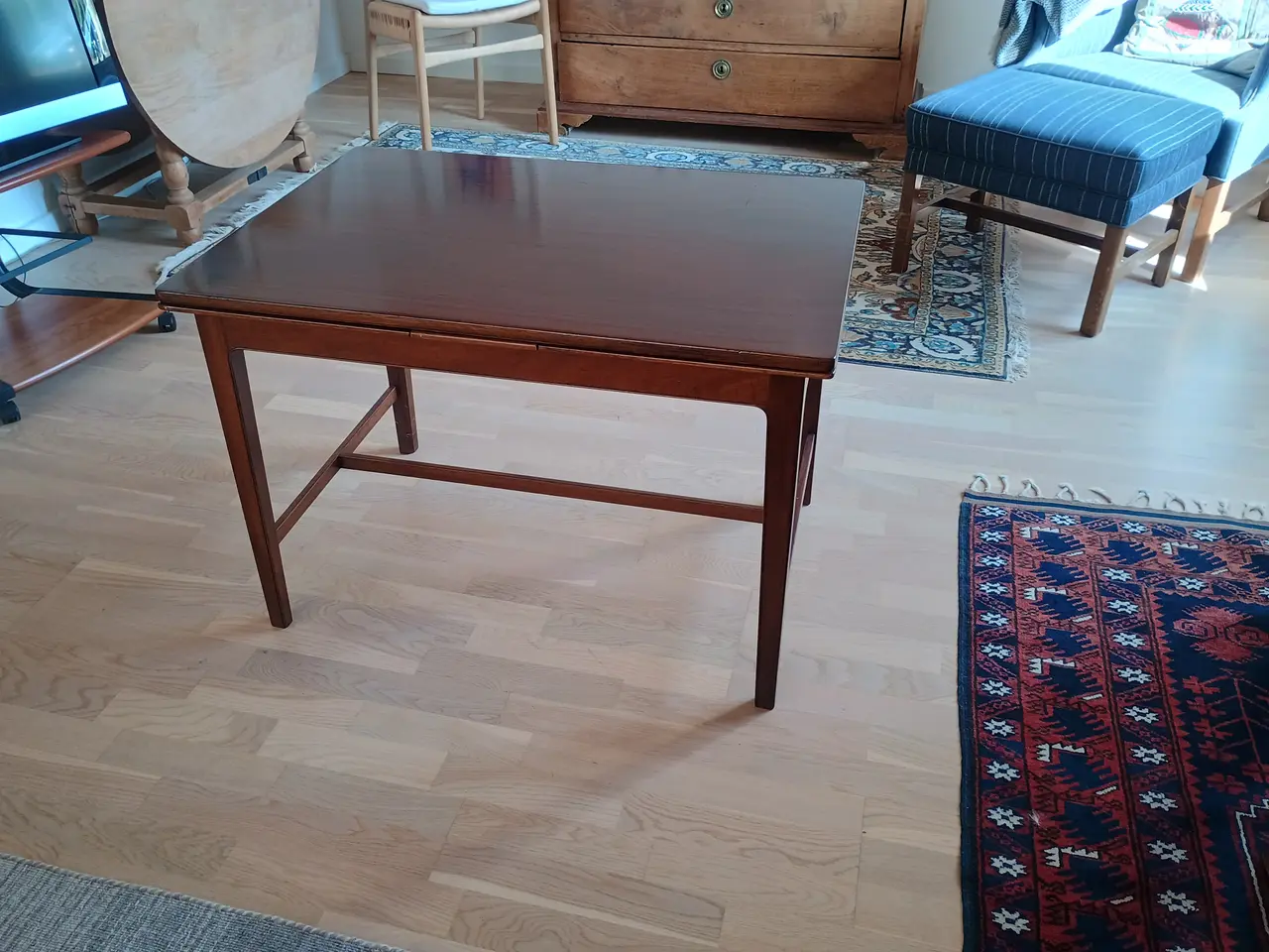 Billede 1 - Sofabord med dobbelt udtræk (+ 2 gange 34 cm)