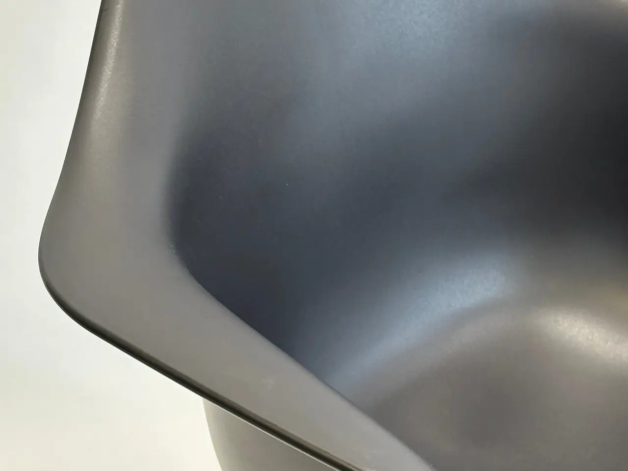 Billede 8 - Vitra Plastic Armchair DAR Stol – Sort Krom Stel