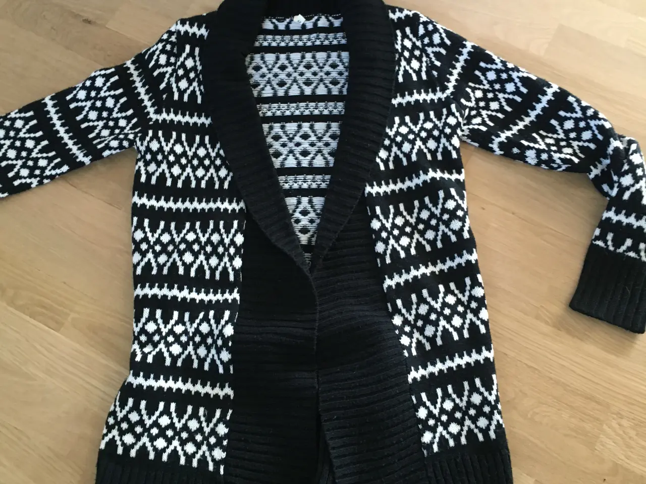 Billede 1 - Dame strik cardigan str. M
