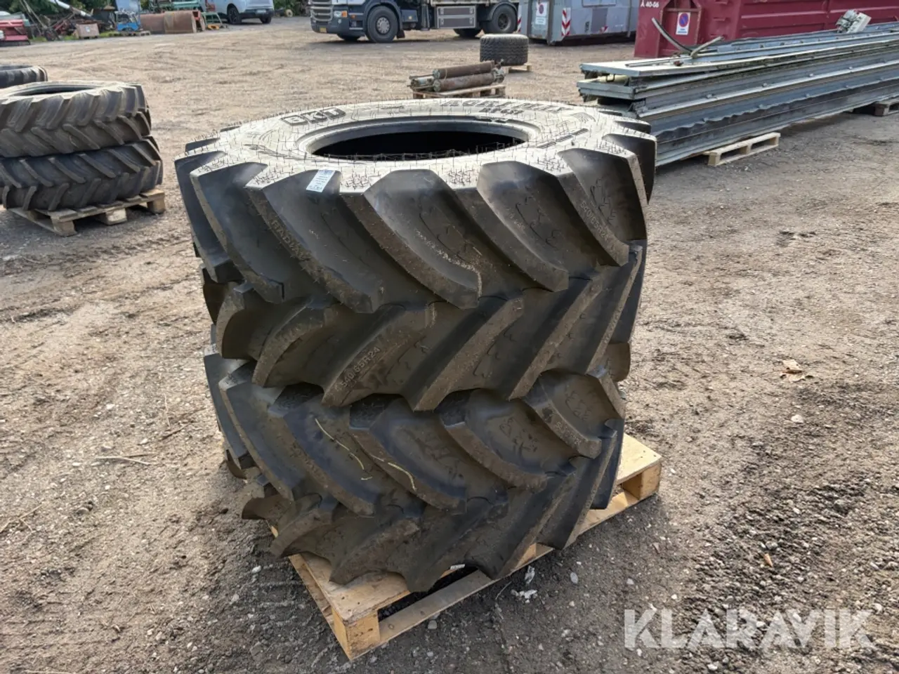 Billede 1 - Landbrugsdæk BKT Agrimax RT657 2 styk